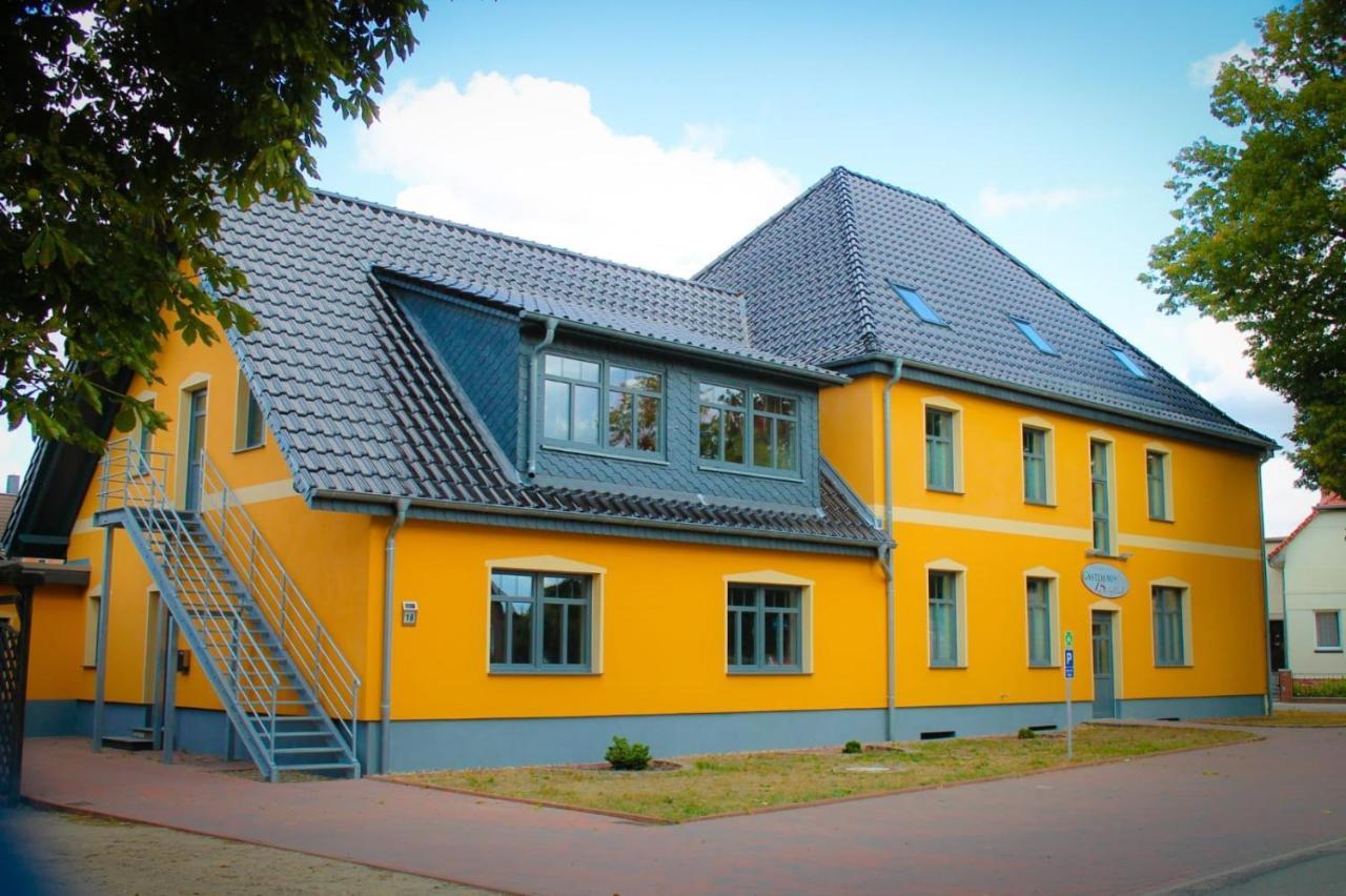 Gaestehaus Burgblick Neustadt-Glewe Esterno foto