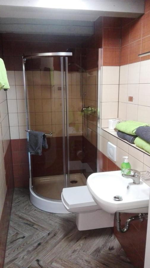 Gaestehaus Burgblick Neustadt-Glewe Esterno foto